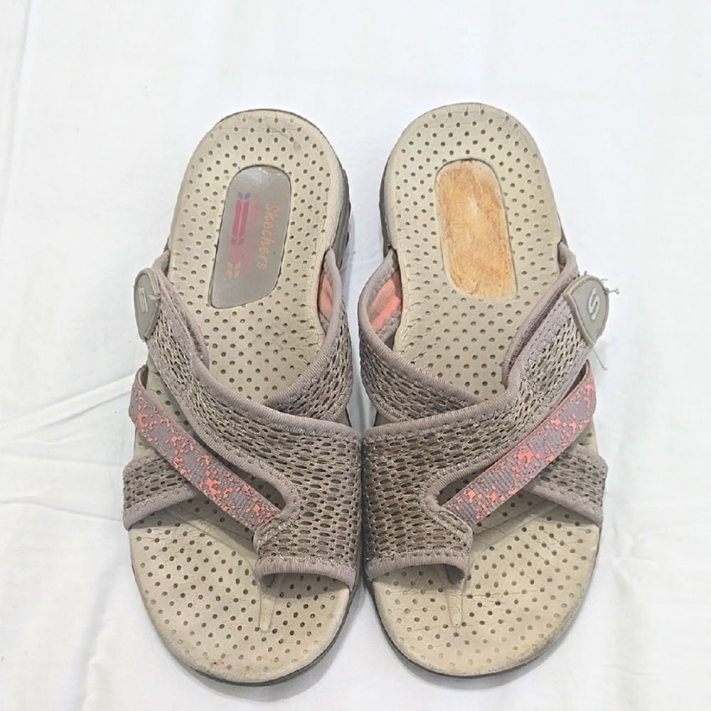 Skechers Women's Tan Sandals 7.5 (Missing)